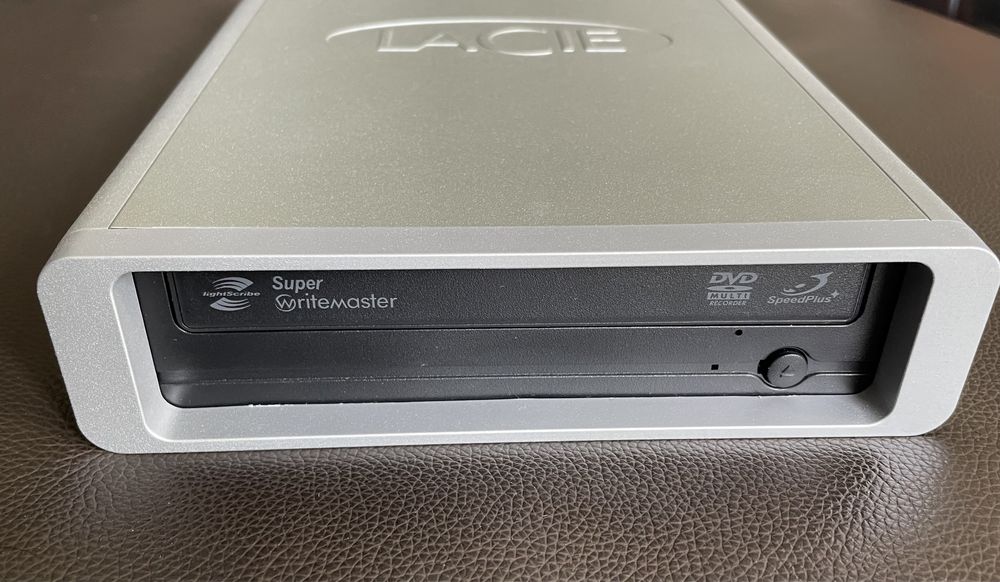 Lacie d2 DVD+-RW64729665402497122