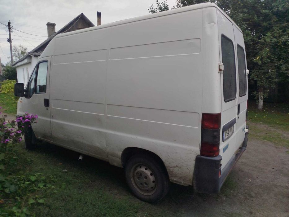 Продати автомобіль
