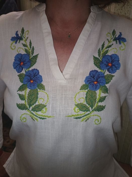 Вишиванка жіноча вишита сорочка льняна