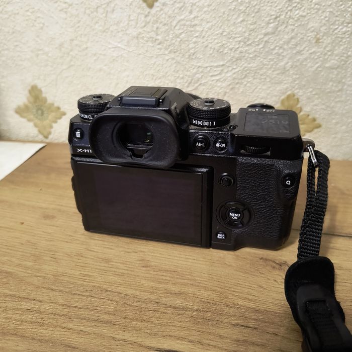 Фотоапарат Fujifilm X-H1