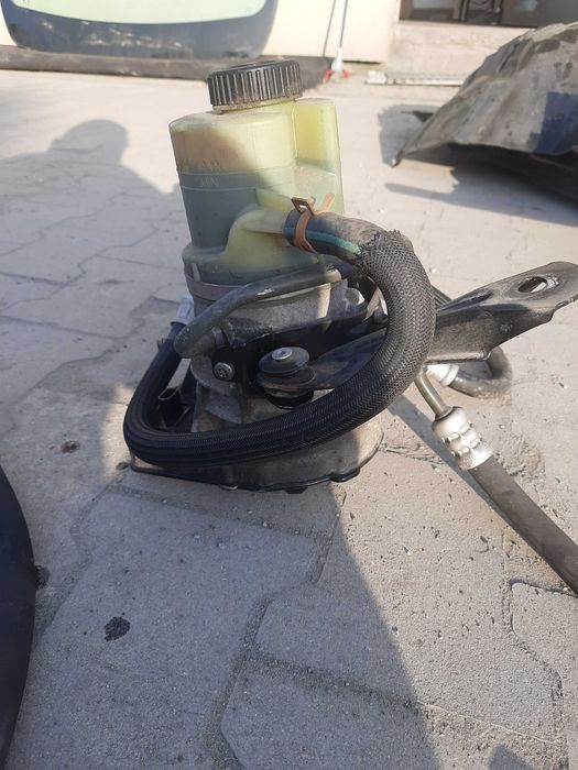 Pompa wspomagania Trafic III Vivaro B Talento kpl. z przewodami