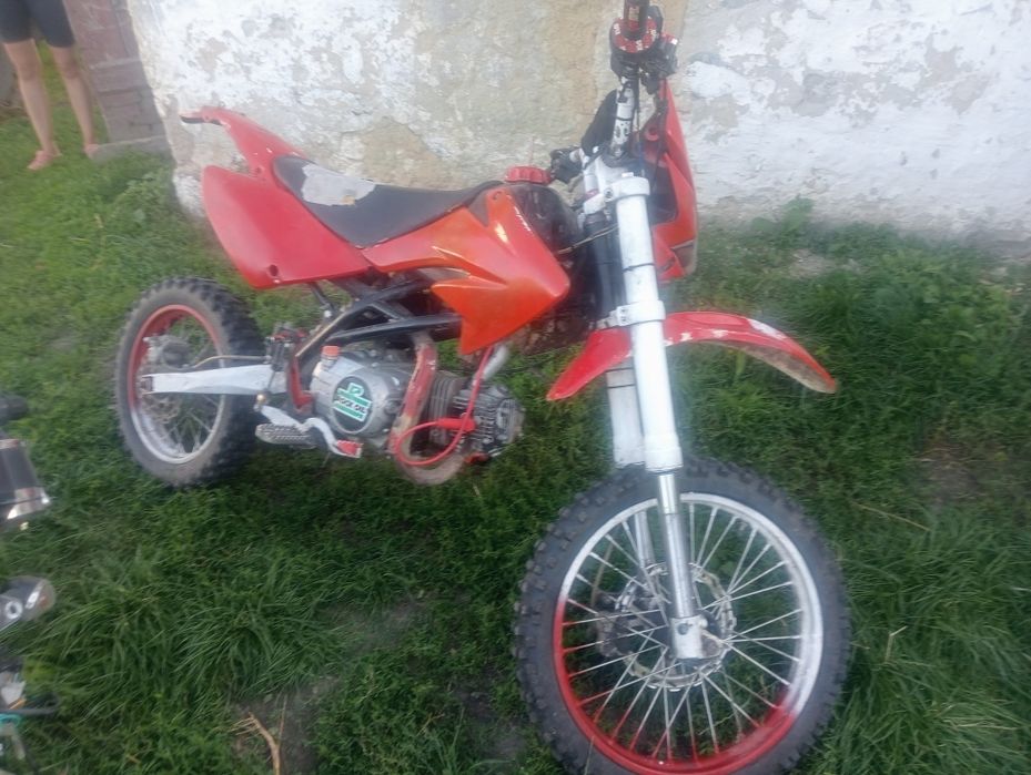 Продам кросовик 125