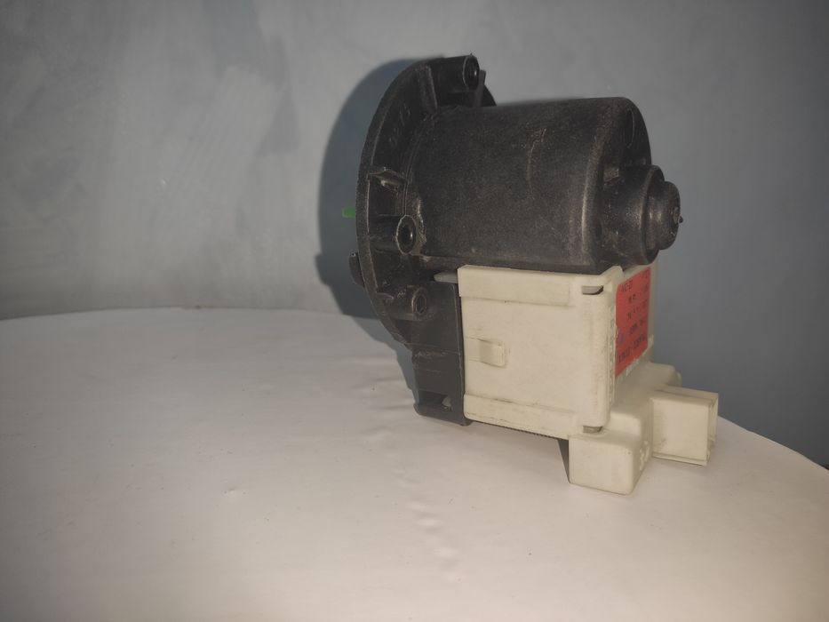 Сливной насос ( помпа) PLASET Italy стиральная машина