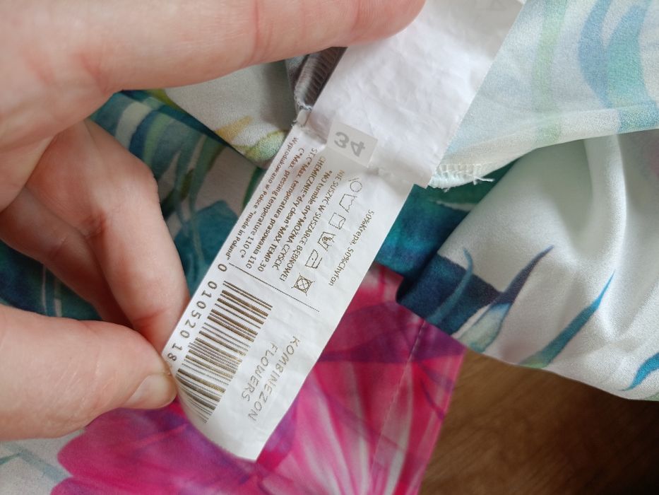 Zwiewny kombinezon w kwiaty + gratis