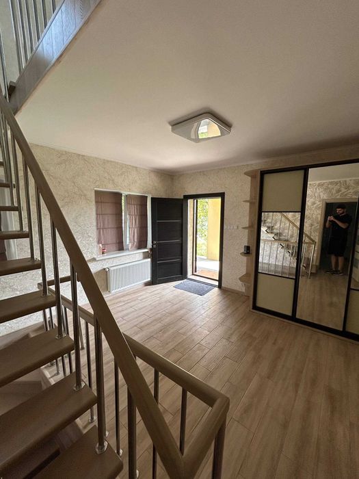 Довгострокова оренда будинку, масив Електроніка