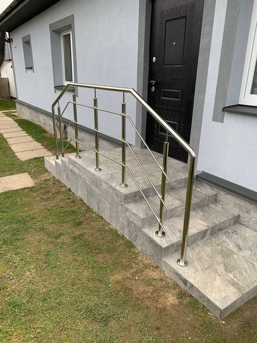 Перила з нержавійки,сходи, поручні,пандуси.