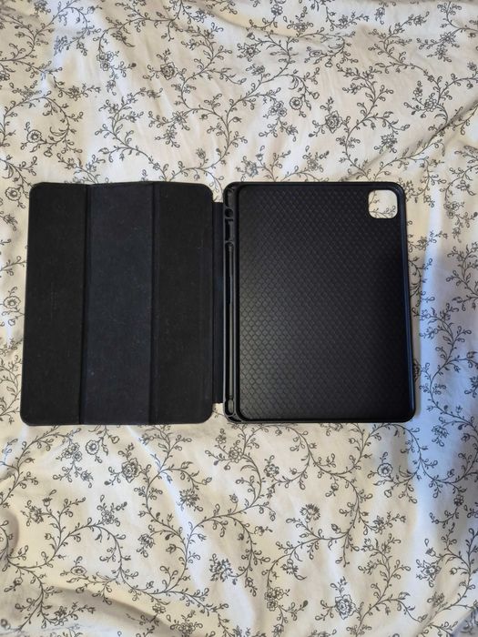 Etui Spigen Urban Fit - Apple iPad Pro 11" (2022/2021/2020/2018)