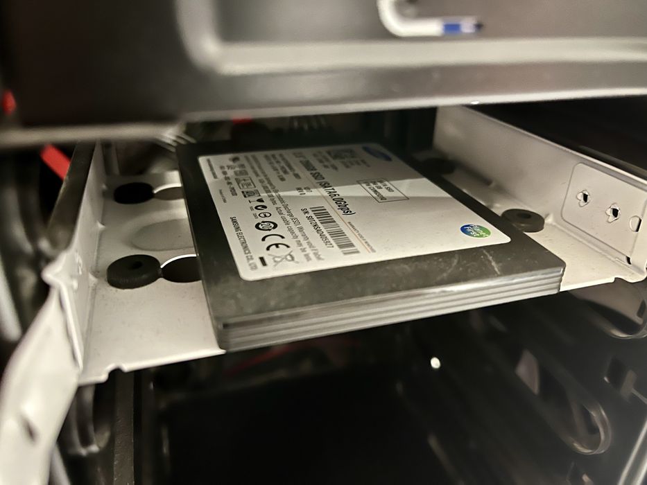 Komputer Core 2 Quad / GTX 750 Ti / 8GB RAM / SSD + HDD / ASUS P5K