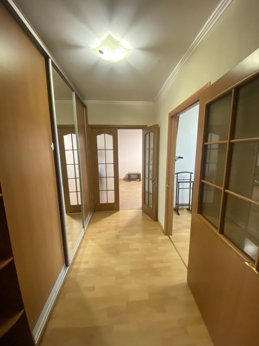 Продам 2-комн.кв. Солнечный ж/м. Любарского, 36.