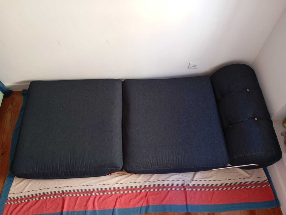 Poltrona-cama azul desmontável, duas funções - IKEA