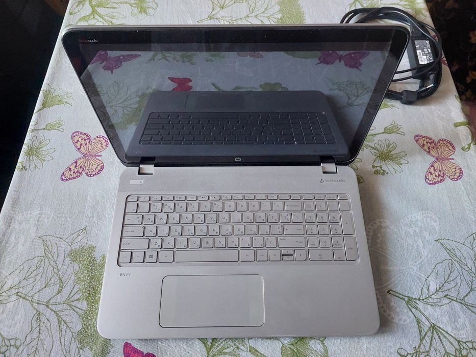 Ноутбук Hewlett Packard m6 Envy