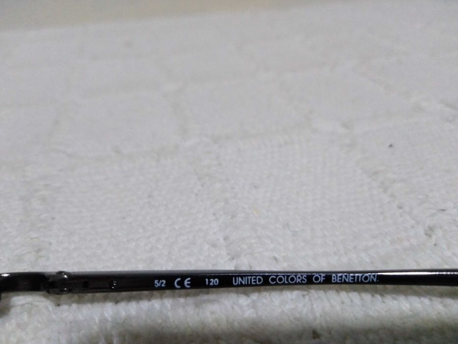 Óculos de Sol United Colors of Benetton