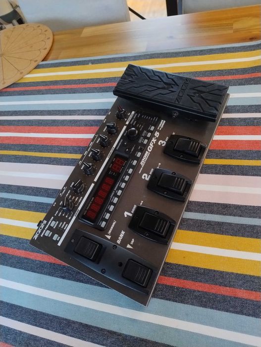 Procesor efektów / multiefekt gitarowy Zoom GFX-5