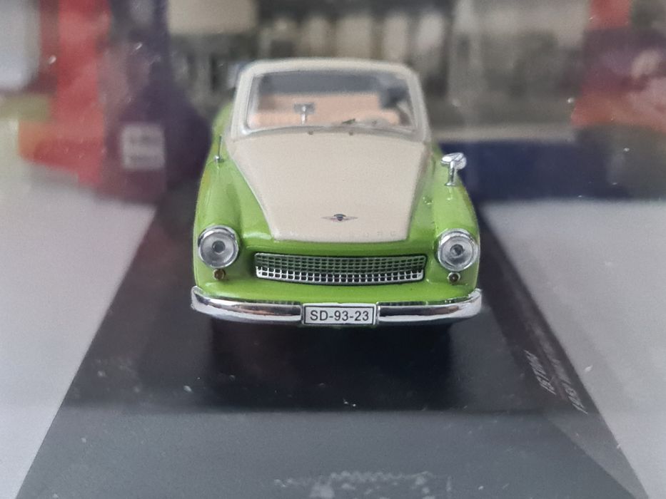 IXO IST 1/43 Wartburg
