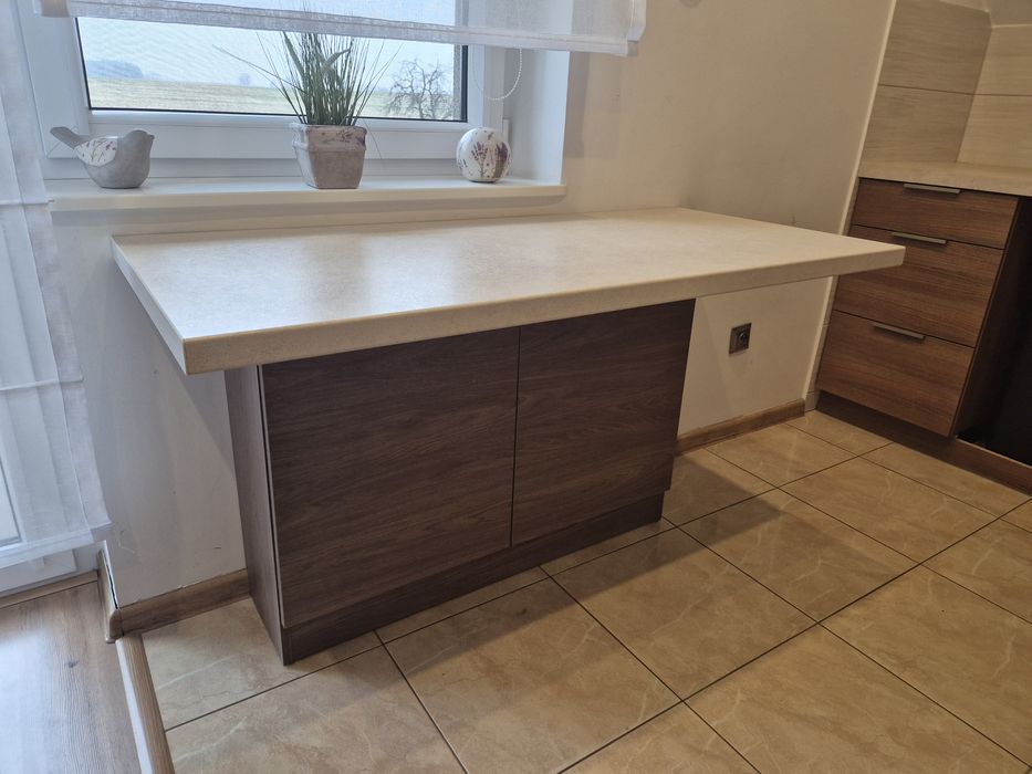 Meble kuchenne ze sprzętem