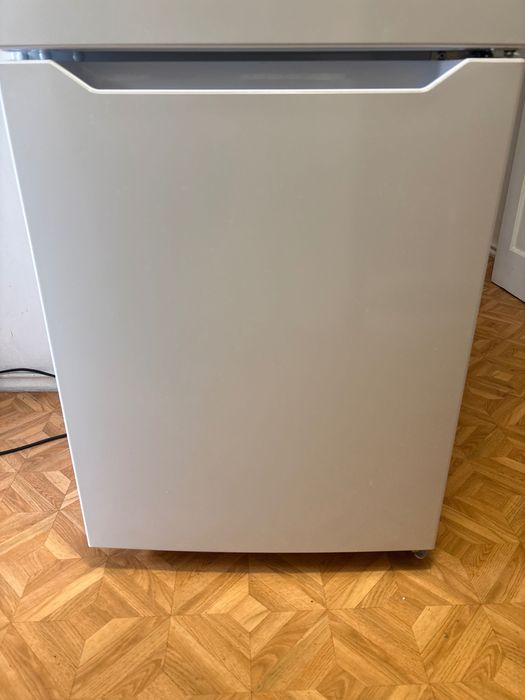 Frigorífico em excelentes condições pra sair rápido!!!