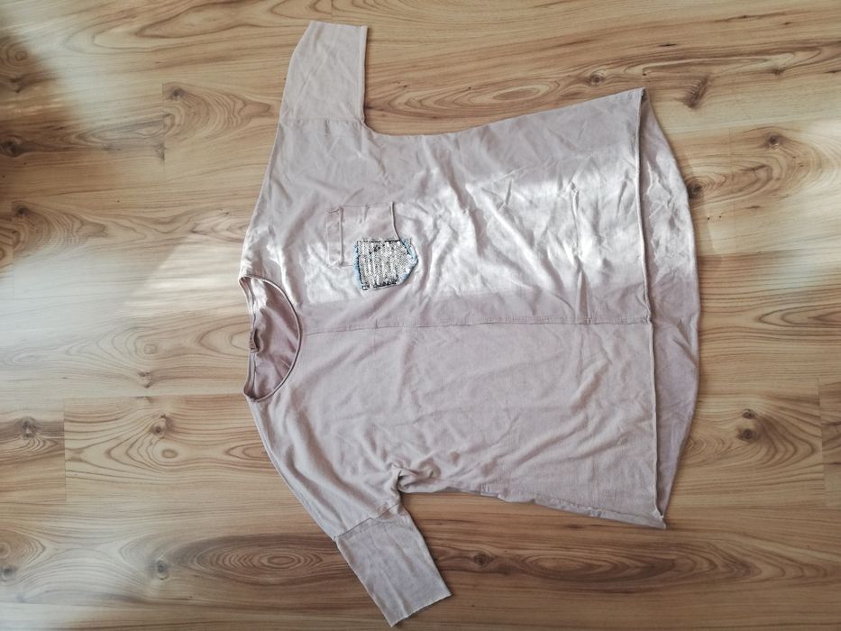 Bluzka z kieszonka rozmiar 44/46