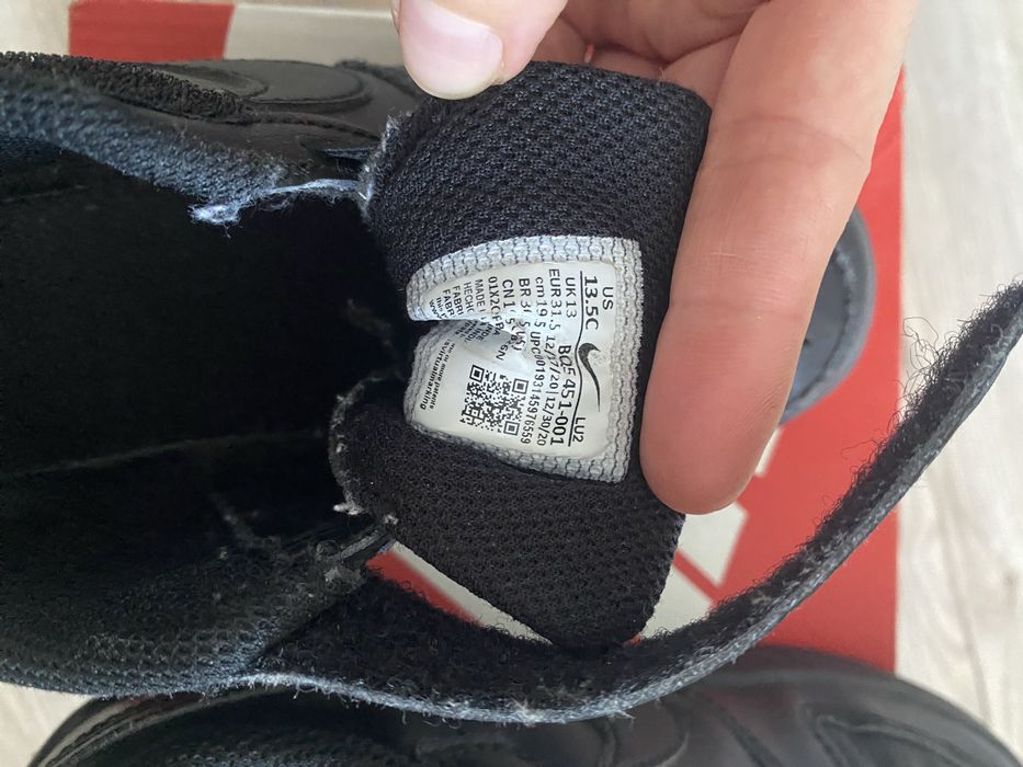 Продам  шкіряні кросівки Nike унісекс