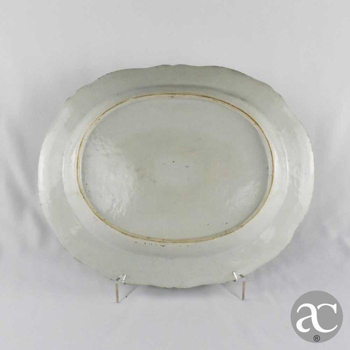 Travessa em porcelana da China, Período Qianlong, séc. XVIII