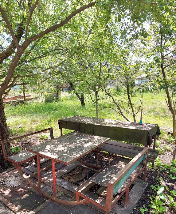 Продам  крепкий дом в пригороде Черноморска