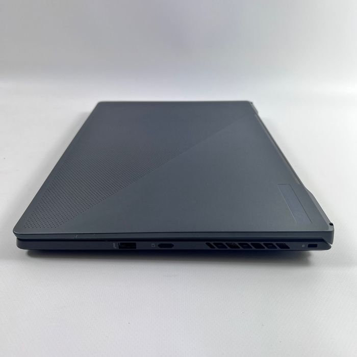 ASUS ROG Zephyrus G16 i7-13620H 16GB RAM 512GB SSD RTX4060 Гарантія