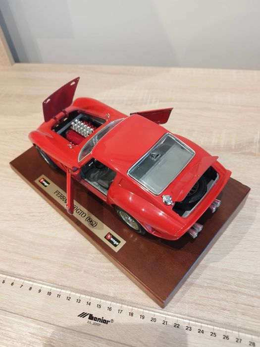 Ferrari 250GTO Burago 1:18