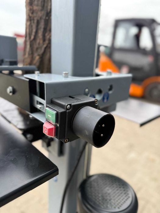 Łuparka pionowa hydrauliczna NEX 8 ton silnik 3kW solidna konstrukcja