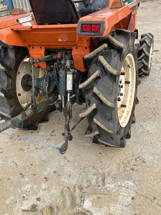 Trator kubota 22cv
