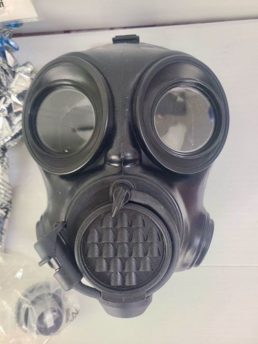 Протигаз  OM-90.