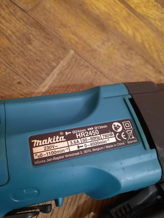 100% оригінал!!Перфоратор Makita HR 2450,780вт,2.7дж