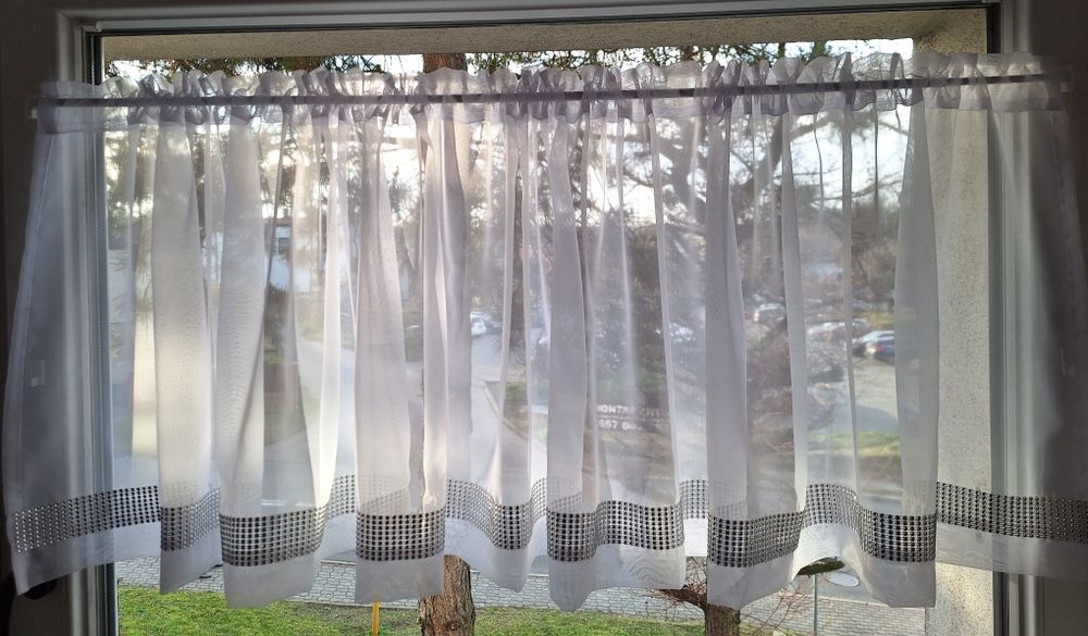 Firanka /zazdrostka z curkoniową taśmą