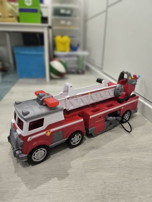 Conjunto de vários veículos da Patrulha Pata