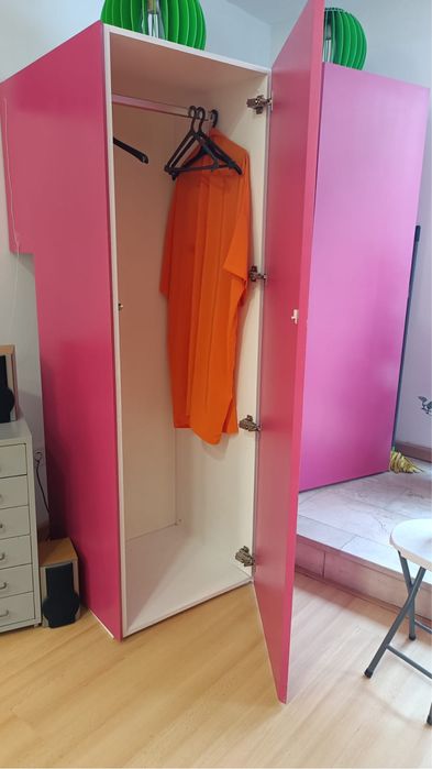 Armario roupeiro rosa