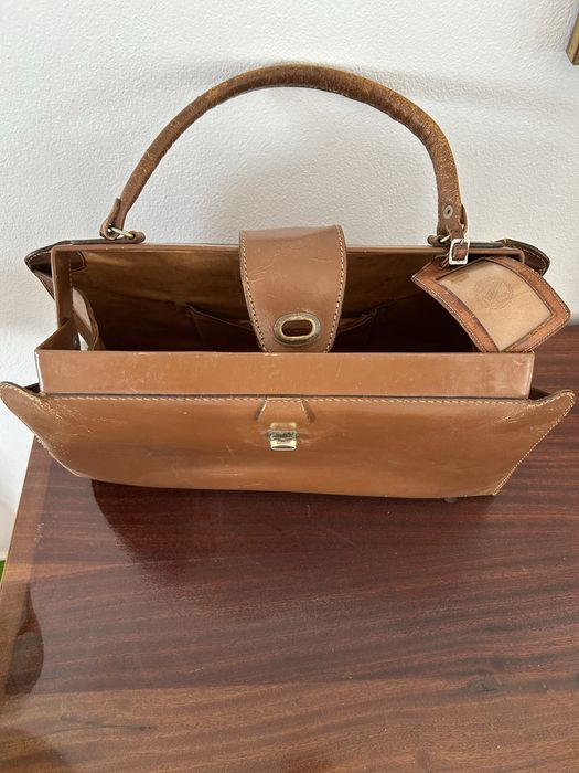 Mala vintage em pele genuina