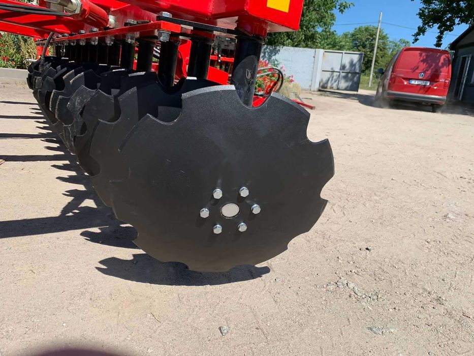 Дискова борона дископлуг, лущильник Деметра