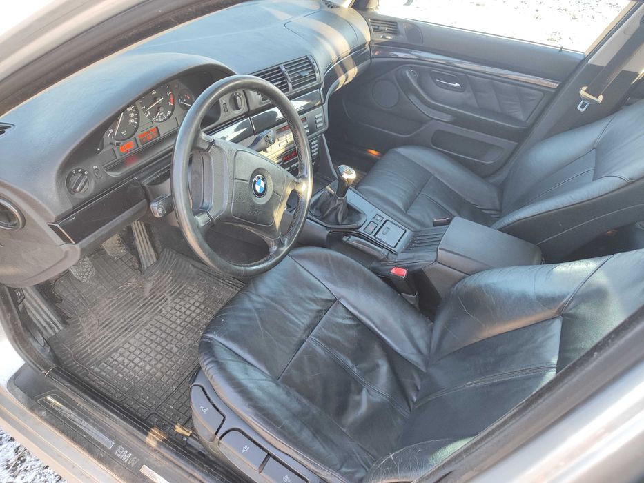 Sprzedam BMW E39 523i