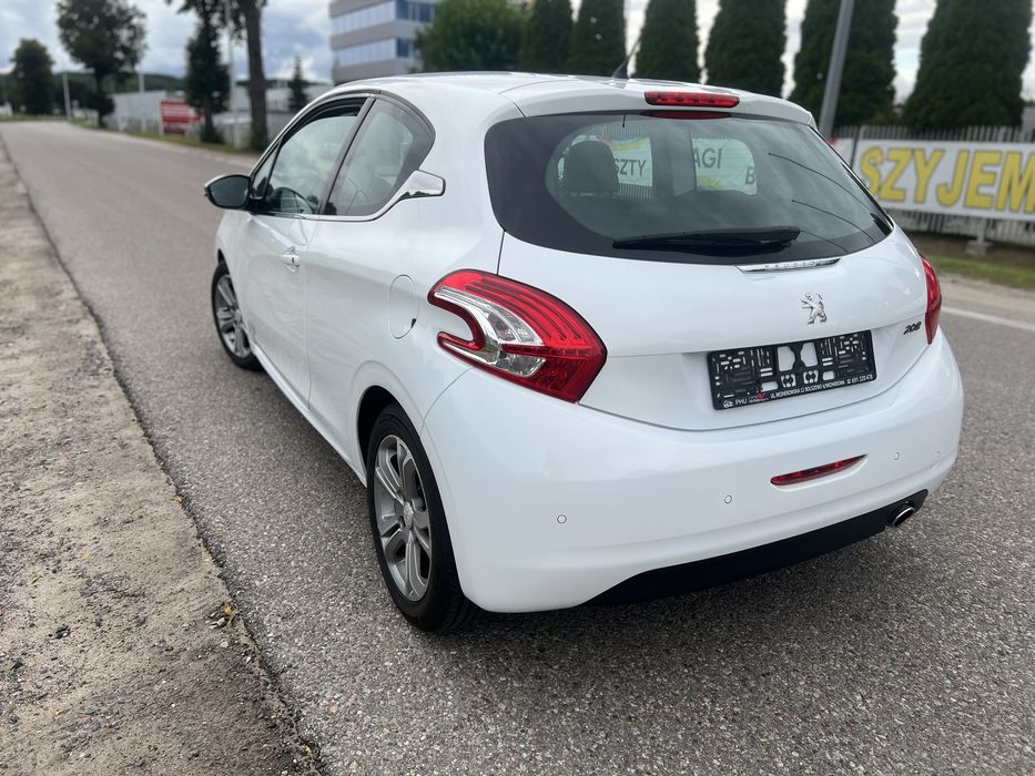 Peugeot 208 2013r 1.6 Benzyna! Tylko 91tyś.km!