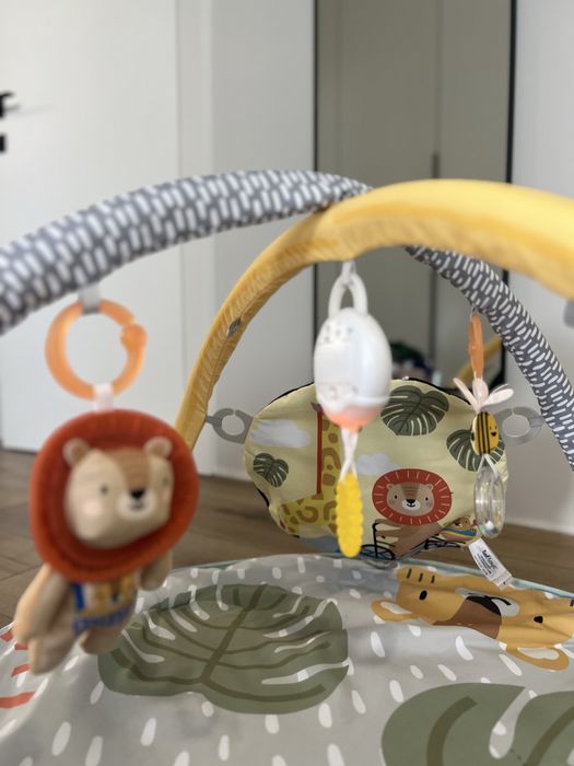 Розвиваючий килимок taf toys savannah 360