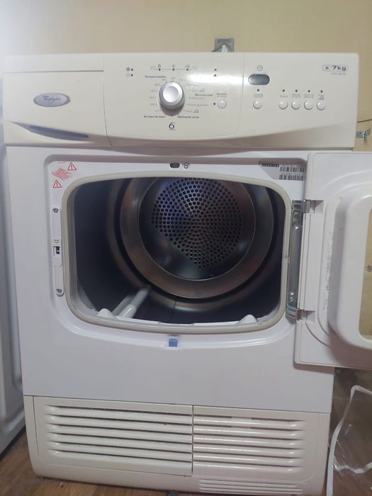 Máquina de seca a roupa