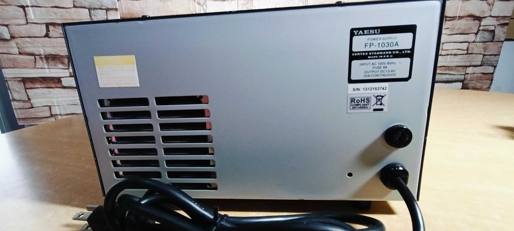 Fonte Alimentação Yaesu FP-1030A