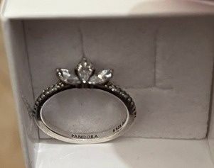 Anel Pandora Sparkling Herbarium prata