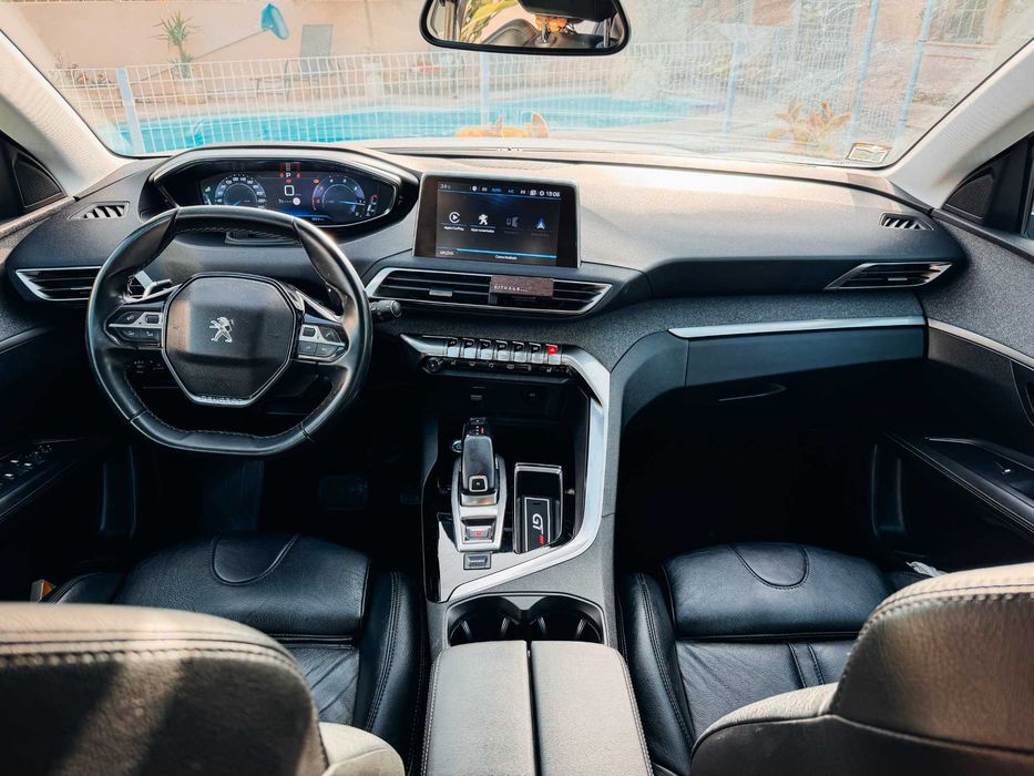 Peugeot 3008 BlueHDi 130 Stop & Start EAT8 Allure