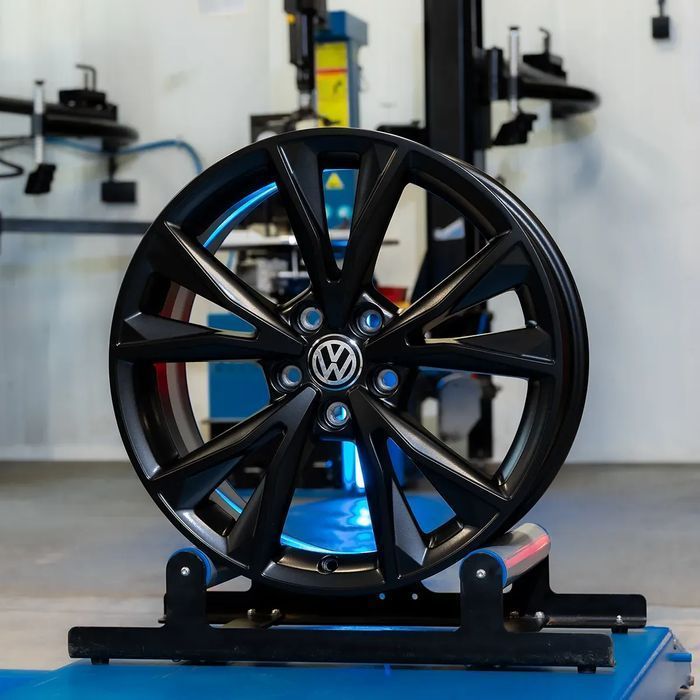 FABRYCZNIE NOWE Felgi 18" Volkswagen Golf Touran Passat Tiguan