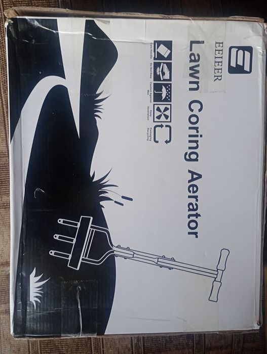 Ручний аератор для газону