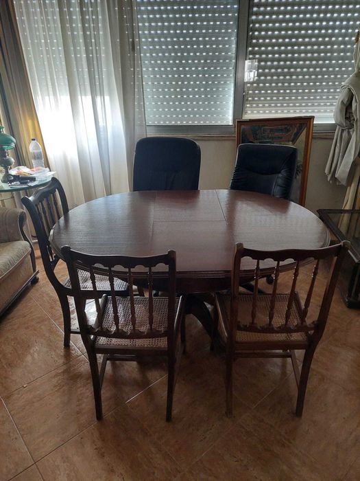 Mobilia_Cama_Sofas_Cadeiras