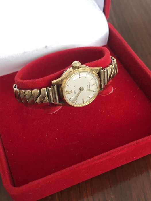 Zabytkowy zegarek damski marki Provita Vintage