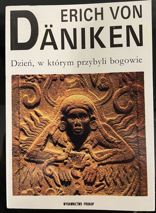 Daniken i Wołczek - Kosmici