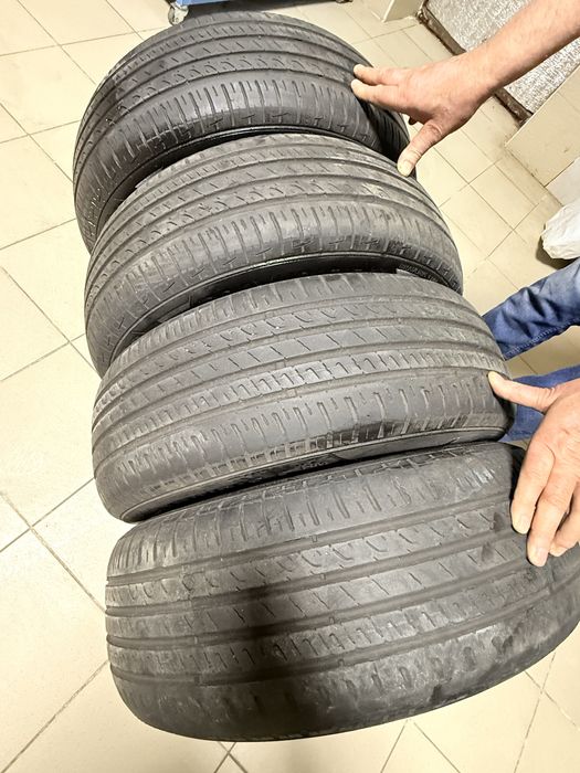 Комплект шин б/в, 215/70, R16, літо без дисків + зима