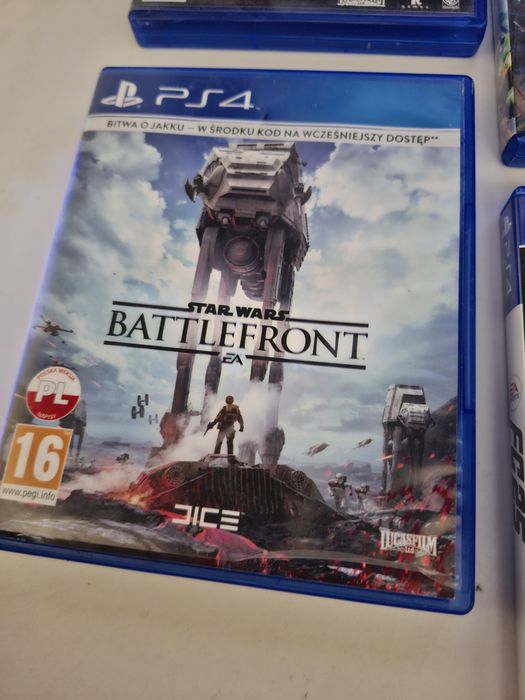 Zestaw 8 super gier na ps4