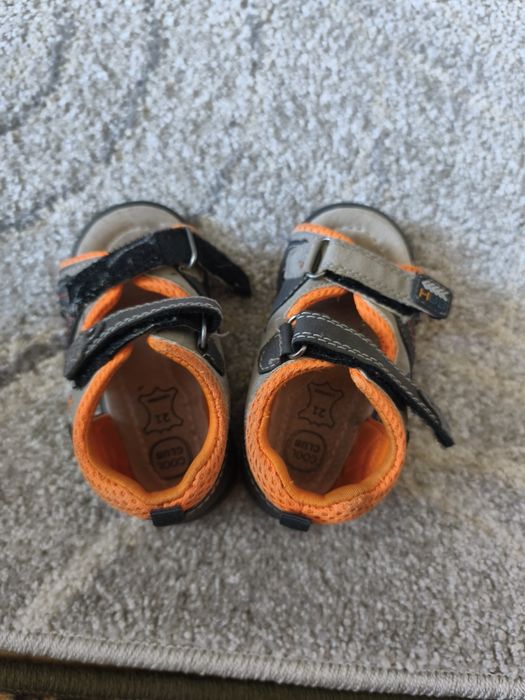 Buciki dziecięce chłopiec